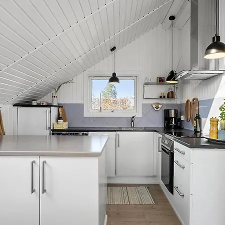 Vakantiehuis 2 Bedroom Beautiful In