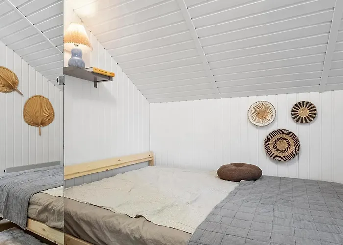 2 Bedroom Beautiful In * Børkop